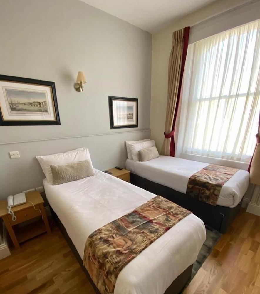 Rose Park Hotel London Bagian luar foto