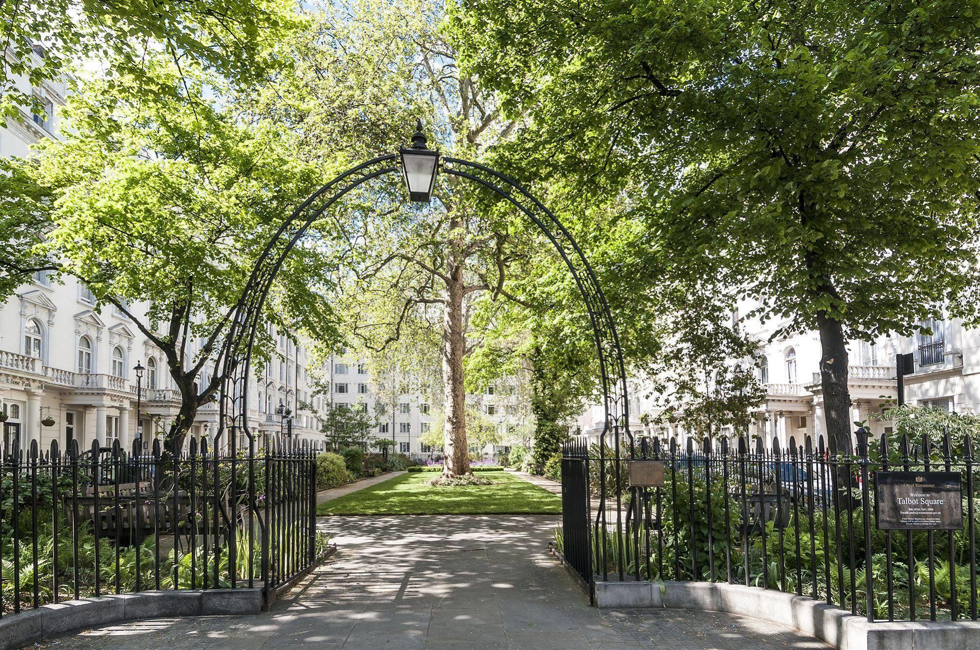 Rose Park Hotel London Bagian luar foto